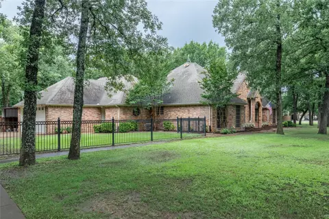 Exterior - 320 Rustic Oaks, Combine, TX 75159 photo 4 of 8
