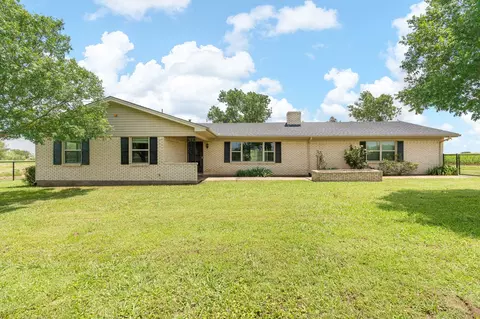 8332 County Road 301, Grandview, TX 76050