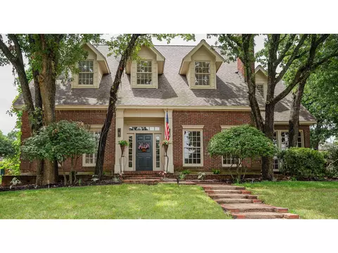 5906 Tiffany Ct, Arlington, TX 76016