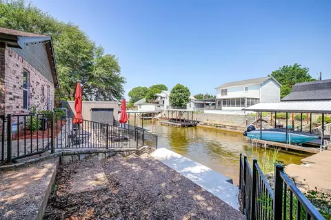 4522 Robin Ct, Granbury, TX 76049