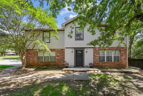 106 Strait Ln, Hickory Creek, TX 75065