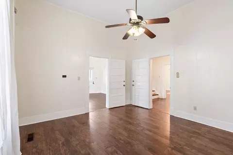 310 E 3rd St, Mount Pleasant, TX 75455 photo 9