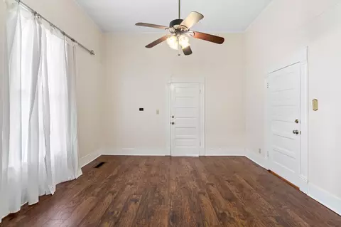 310 E 3rd St, Mount Pleasant, TX 75455 photo 12
