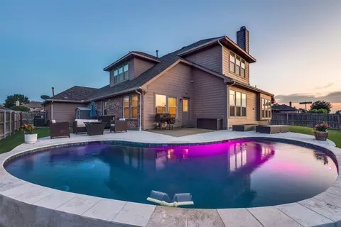 1016 Honeywell Dr, Anna, TX 75409