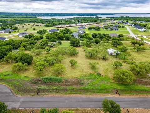 8133 Wyldewood Ct, Fort Worth, TX 76126