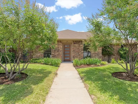 3112 Afton Dr, Carrollton, TX 75007
