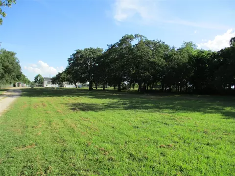 214 County Road 3432, Paradise, TX 76073