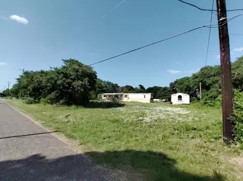 240 Sandy Oaks Rd, Springtown, TX 76082