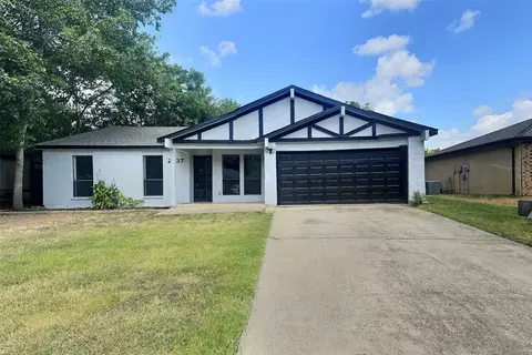 2737 Mill Pond Rd, Denton, TX 76209