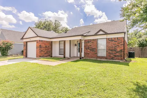 7801 Waxwing Cir W, Fort Worth, TX 76137