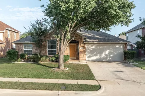 308 Natchez Trl, Mansfield, TX 76063