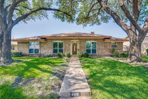 406 Los Santos Dr, Garland, TX 75043