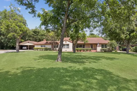 1516 N Buckner Blvd, Dallas, TX 75218