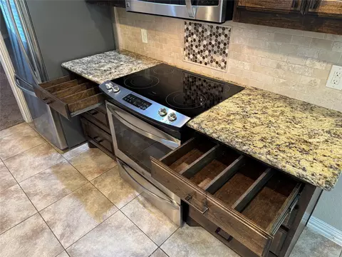 Kitchen - 105 Windsor Dr, Forney, TX 75126 photo 5 of 5