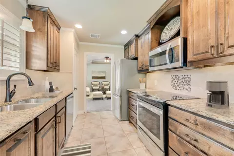 Kitchen - 105 Windsor Dr, Forney, TX 75126 photo 3 of 5