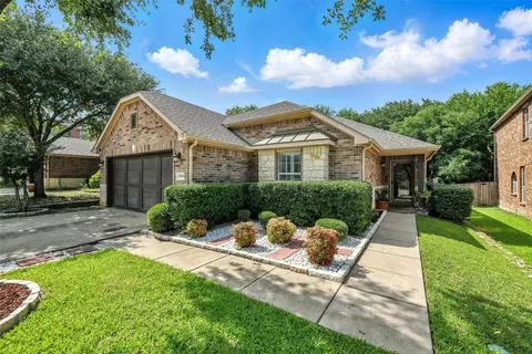 2509 Creek Villas Dr, Bedford, TX 76022