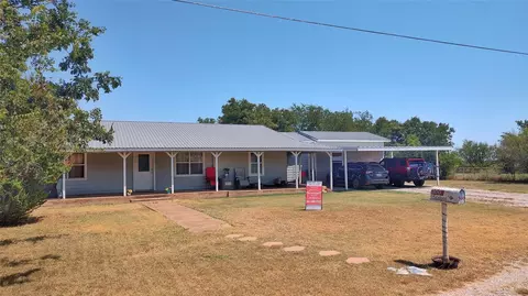 200 Scobee Rd, Olney, TX 76374