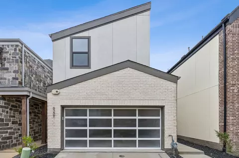 8221 Emsworth Dr, Dallas, TX 75231