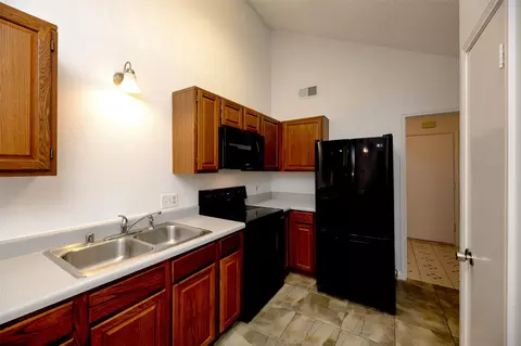 Kitchen - 308 Crowe Dr, Euless, TX 76040 photo 2 of 3