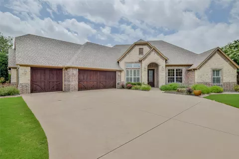 1306 Prestwick Ct, Granbury, TX 76048