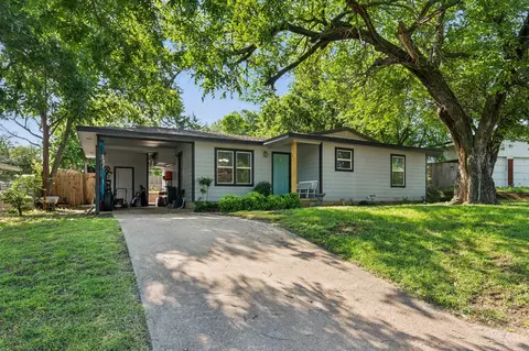 1321 S Lamar St, Weatherford, TX 76086