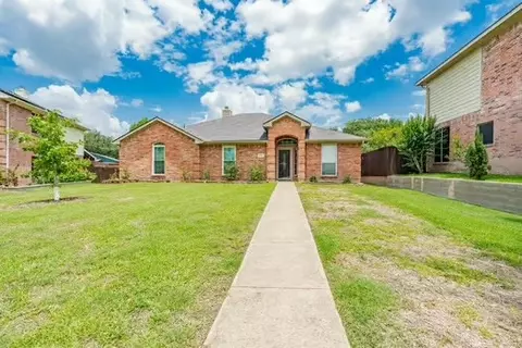 209 Havenwood Ln, Garland, TX 75043