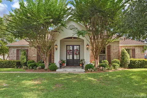 420 Hidden Oaks Cir, Shreveport, LA 71106