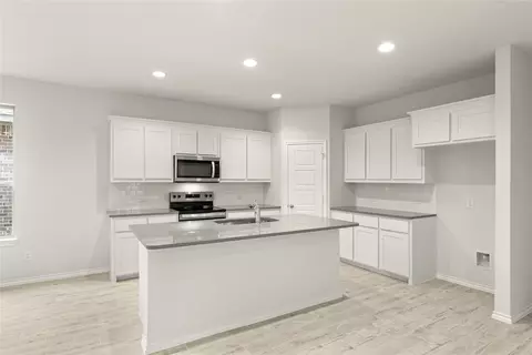 Kitchen - 1806 Iris, Melissa, TX 75454 photo 2 of 3