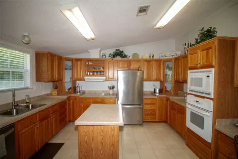 161 S Cloverleaf Dr, Haughton, LA 71037 photo 9
