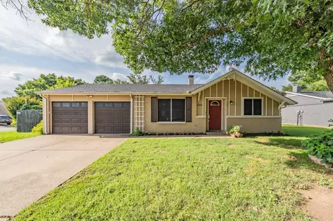 5105 French Wood Dr, Arlington, TX 76016