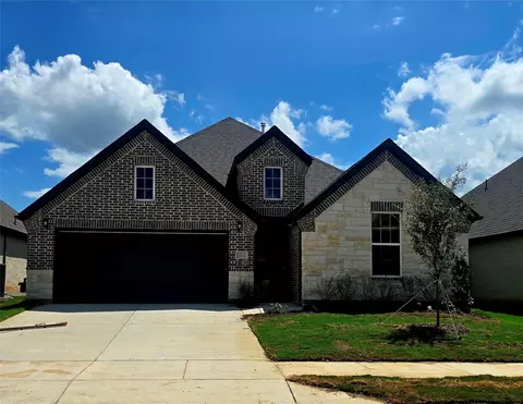 5013 Meadow Vista Ln, Crowley, TX 76036