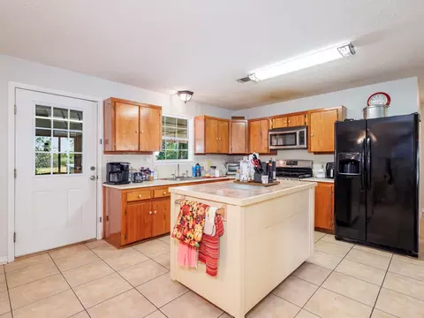 Kitchen - 151 Cheyenne Dr, Bangs, TX 76823 photo 2 of 3