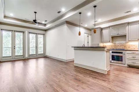 33 Main St #250, Colleyville, TX 76034