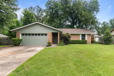 9709 Monticello Dr, Shreveport, LA 71118
