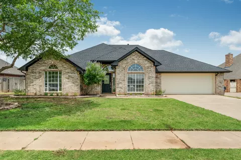 4502 Mallory Ln, Wichita Falls, TX 76309