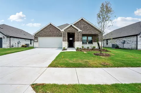1020 Chestnut Dr, Lavon, TX 75166