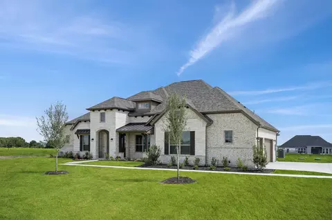 112 Swan Lake Dr, Waxahachie, TX 75165