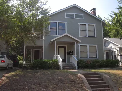 111 N Winnetka Ave, Dallas, TX 75208