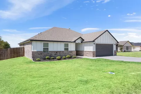 Exterior - 8876 Fm 1237 Spur, Troy, TX 76579 photo 2 of 10