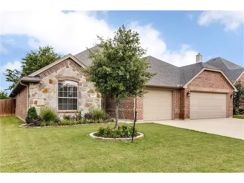 1805 Colorado Ct, Burleson, TX 76028