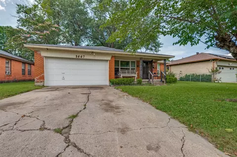 1447 Gillette St, Dallas, TX 75217