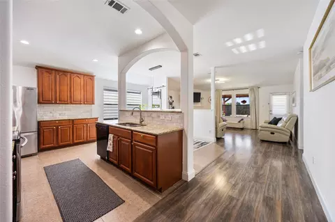 502 Austin Ln, Lavon, TX 75166