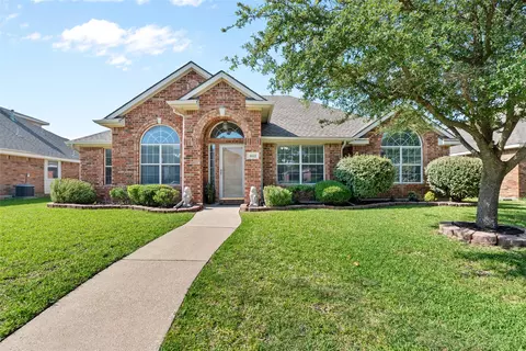 4611 Harvest Ln, Sachse, TX 75048