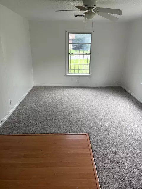 820 E Mitchell St, Waco, TX 76704 photo 3