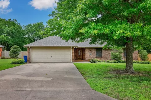 292 Old Spanish Trl, Valley View, TX 76272
