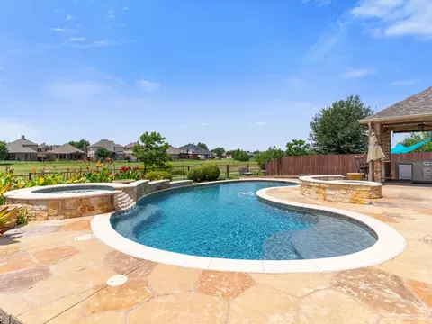 2832 Stackhouse St, Fort Worth, TX 76244 photo 5