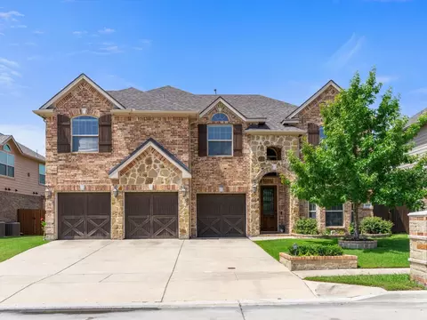 2832 Stackhouse St, Fort Worth, TX 76244