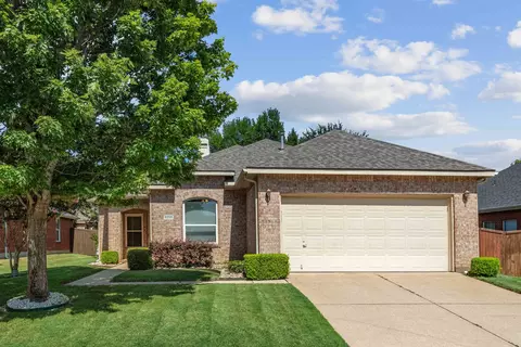 5200 Timberland Pkwy, Flower Mound, TX 75028