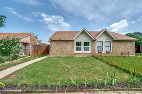 4612 Chapman St, The Colony, TX 75056