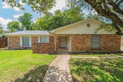 5209 Wolens Way, Fort Worth, TX 76133